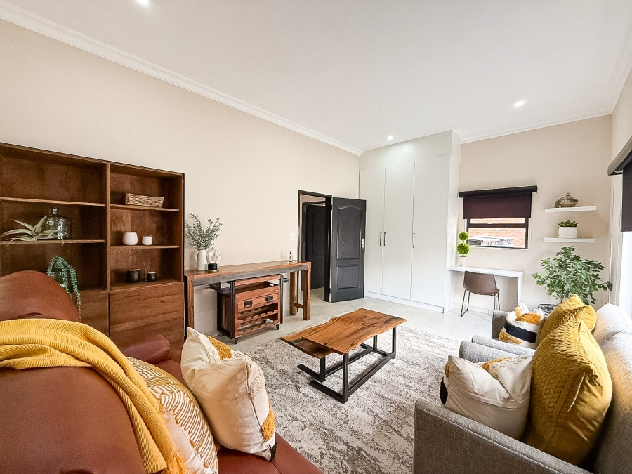 4 Bedroom Property for Sale in Meerhof North West